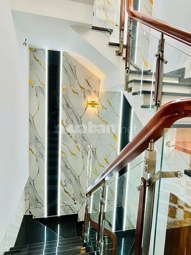 Nhà 2 mặt hẻm 12m dt5,2 x 22m=112m2 đúc 2 lầu 5pn Lê Văn Quới Bình Tân