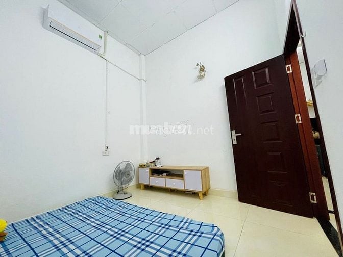 Cần tiền bán gấp nhà đường Chu Văn An,Bình Thạnh dt 55m2,giá 1.55 tỷ 