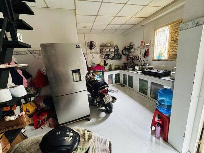Bàn nhà hẻm ô tô thông Cộng Hòa, Tân Bình, 4.4x12.6, chỉ nhỉnh 4 tỷ