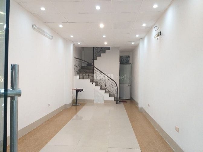 Cho Thuê nhà Mặt đường 7 Tố Hữu Phường Thanh Xuân HN