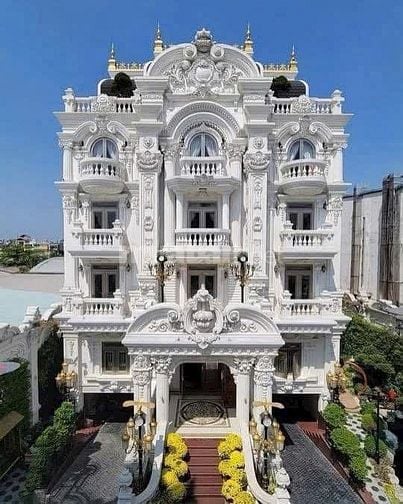 Chính chủ cần bán gấp Dinh Thự 1200m2 1 hầm 5 lầu thang máy.