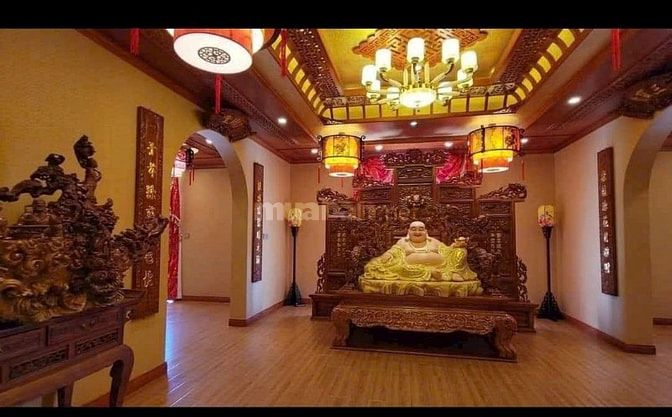 Chính chủ cần bán gấp Dinh Thự 1200m2 1 hầm 5 lầu thang máy.
