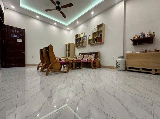 Bán gấp giá rẻ nhà phân lô Xuân La Tây Hồ vỉa hè ô tô 30 tỷ. Mặt tiền 