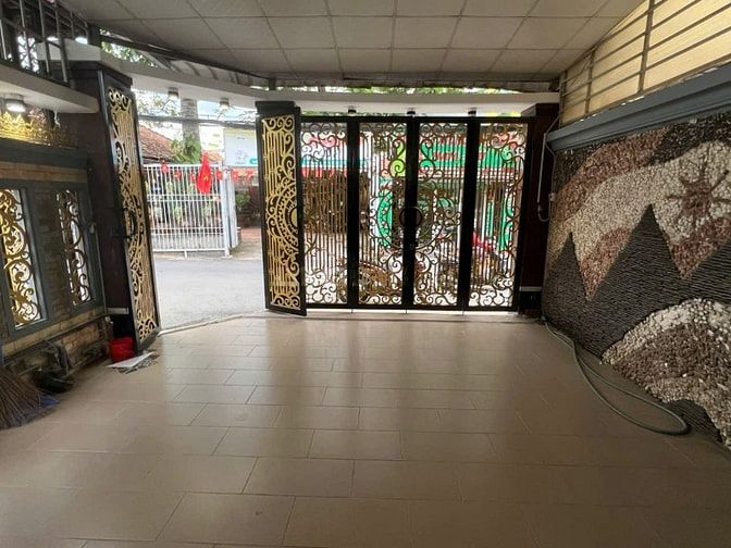 Chủ cần bán nhà 3 lầu căn góc 2 mặt tiền đg 39 Q2 ( 96m/ giá 12,7ty)