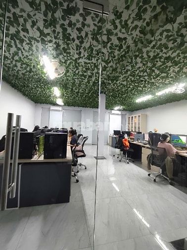Cho thuê tòa nhà biệt thự ngay aeon Bình Tân 9x20m 4 lầu 8PN