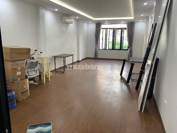Chính Chủ cho thuê nhà 7 Tầng,Thang Máy,tại: Trần Quốc Hoàn-Cầu Giấy