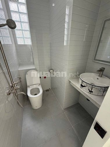 Bán nhà 4x11m 3 tấm rưỡi An Dương Vương P16Q8