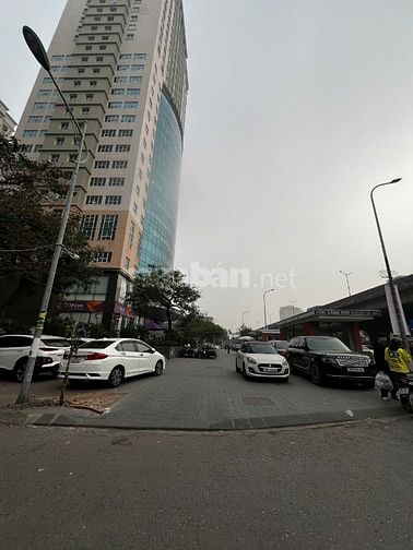 Cho thuê sàn văn phòng toà licogi mặt phố khuất duy tiến Dt 200m -600m