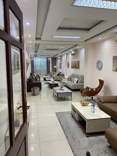 Chủ nhà bán nhà số 686A mặt phố Bạch mai