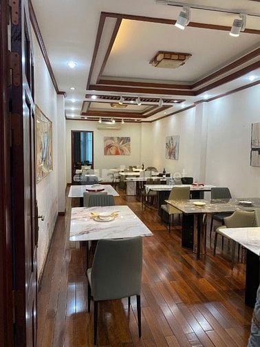 Chủ nhà bán nhà số 686A mặt phố Bạch mai