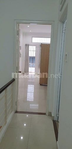Chính chủ bán nhà Nguyễn Thị Minh Khai, Quận 3, hướng ĐN, 3,5x10,34m