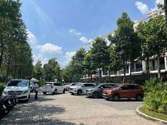 Thuê Shophouse Artisan Park TP Mới trực tiếp CĐT, Free 6 tháng