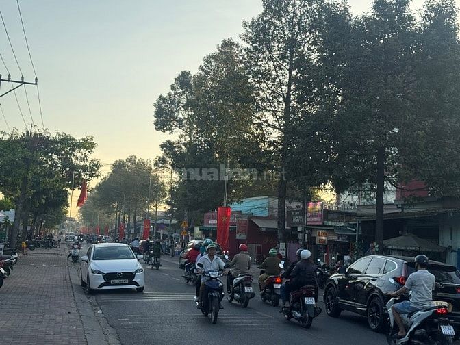 Cho thuê mặt bằng kinh doanh 450m2, vị trí đắc địa