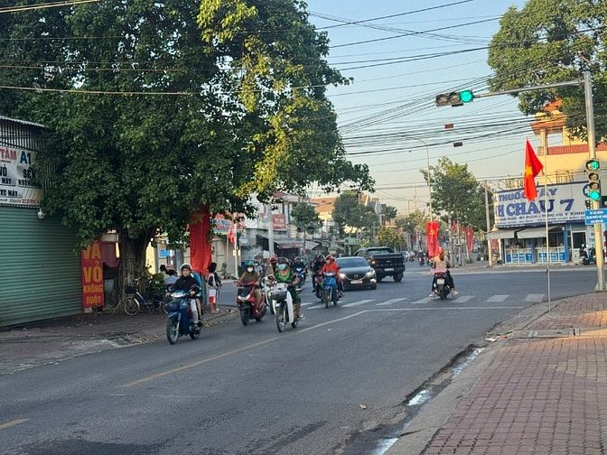 Cho thuê mặt bằng kinh doanh 450m2, vị trí đắc địa