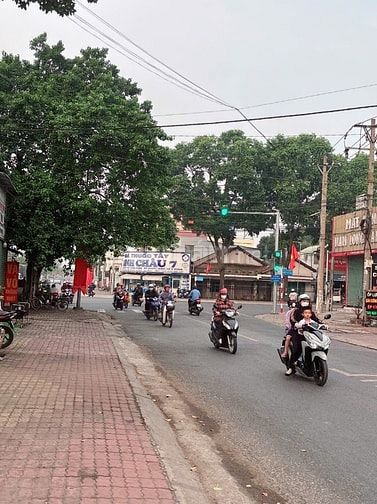 Cho thuê mặt bằng kinh doanh 450m2, vị trí đắc địa