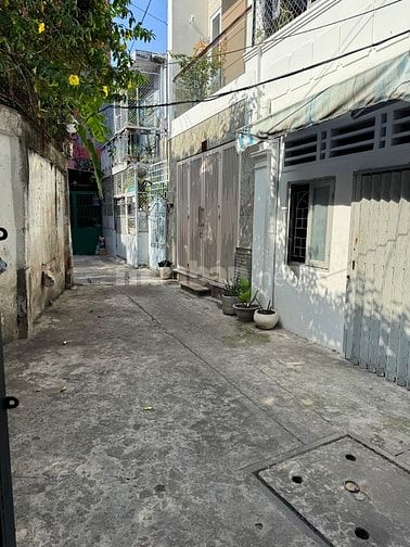 Bán nhà hẻm cụt an ninh yên tĩnh