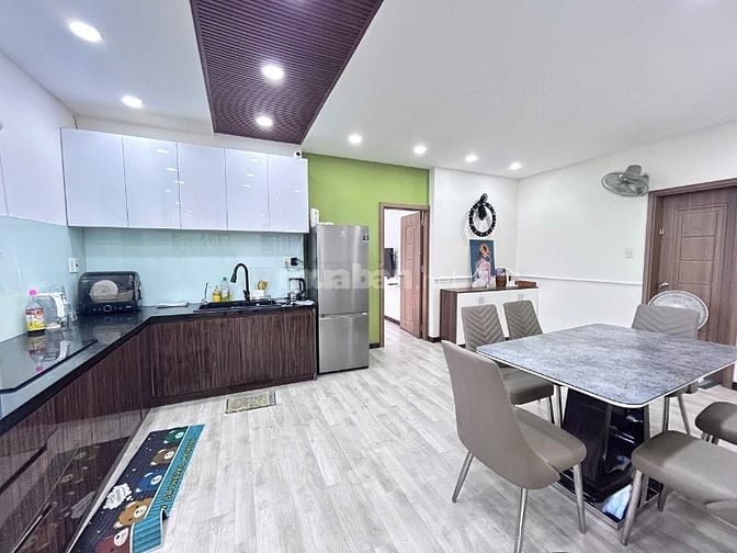 CHUNG CƯ NGUYỄN THỊ TẦN P2 Q8 CĂN HỘ SÂN VƯỜN 105,1M2 SHR, NỘI THẤT XÒ