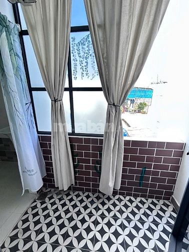 CHUNG CƯ NGUYỄN THỊ TẦN P2 Q8 CĂN HỘ SÂN VƯỜN 105,1M2 SHR, NỘI THẤT XÒ