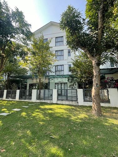 GIA ĐÌNH CẦN BÁN BIỆT THỰ ĐƠN LẬP ĐT NAM AN KHÁNH MẶT HỒ CĂN GÓC 250m2