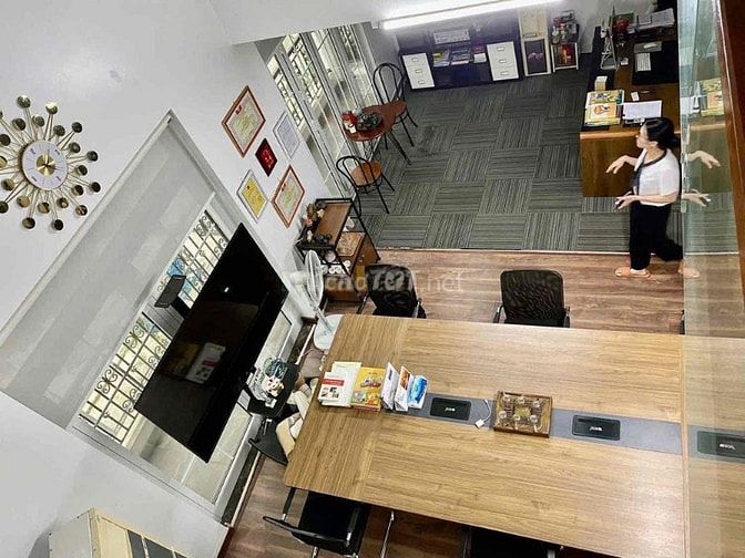 Chính Chủ Bán Biệt Thự - Liền Kề Nguyễn Tuân 98m2 Nhà 4,5 Tầng 