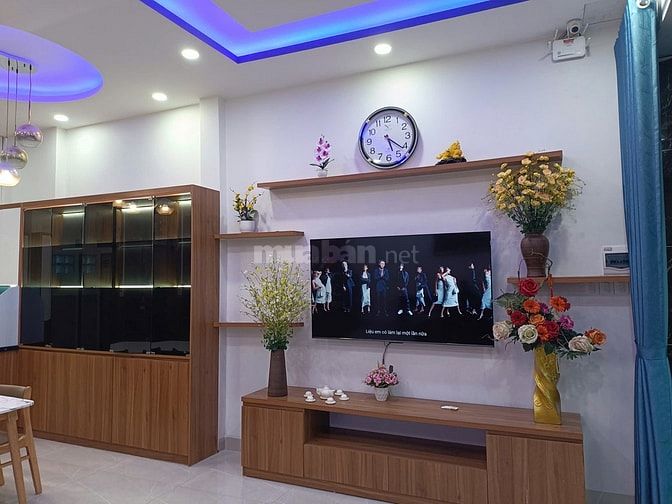 BÁN NHÀ gần biển-3tầng-DT82M2-4PN-XH -Đường củ Chi-VĨNH HẢI - chỉ 8ty2