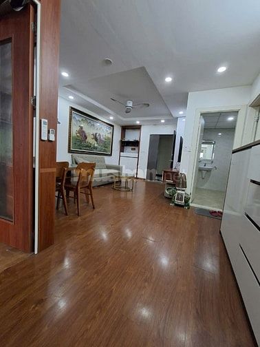 Bán căn hộ chung cư tòa Thăng Long tower số 33 Mạc Thái Tổ. Dt 81,4m2.