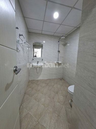 Bán căn hộ chung cư tòa Thăng Long tower số 33 Mạc Thái Tổ. Dt 81,4m2.