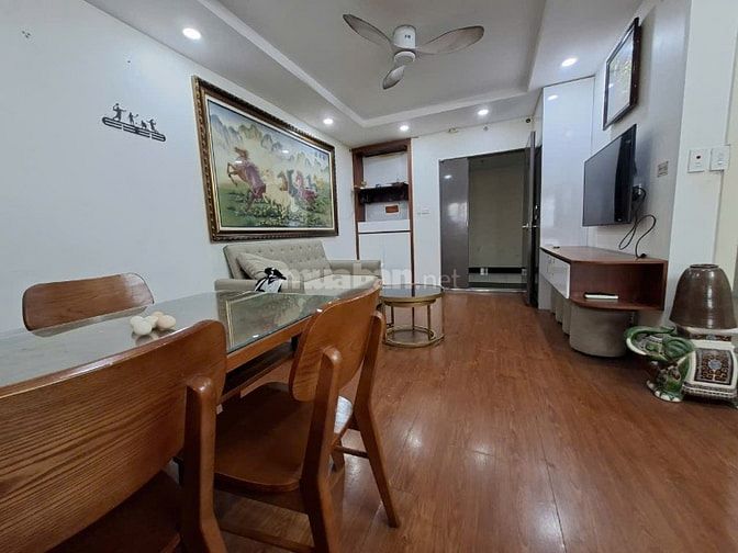 Bán căn hộ chung cư tòa Thăng Long tower số 33 Mạc Thái Tổ. Dt 81,4m2.