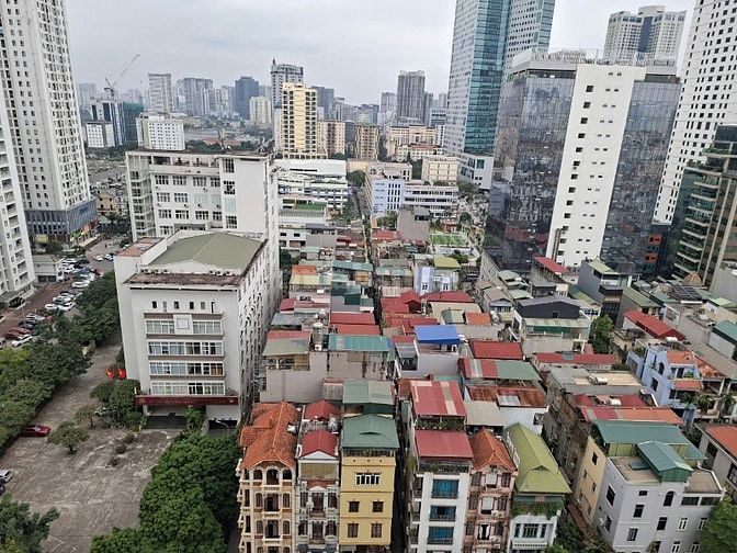 Bán căn hộ chung cư tòa Thăng Long tower số 33 Mạc Thái Tổ. Dt 81,4m2.