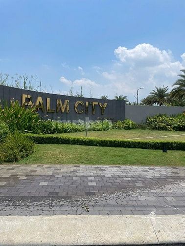 Đất mặt tiền đường Trường Lưu. Đối diện Falm City.