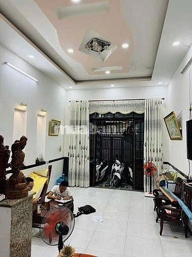 Bán nhà 36 m2 1T1L Đ Vũ Tùng 1 tỷ 550 nhà 2PN đẹp - sang - sổ hồng sẵn