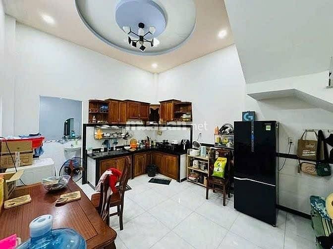Bán nhà 36 m2 1T1L Đ Vũ Tùng 1 tỷ 550 nhà 2PN đẹp - sang - sổ hồng sẵn