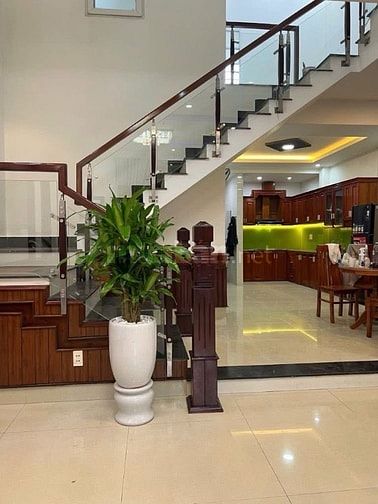 NHÀ ĐẸP NGUYỄN CỬU VÂN–SÁT CẦU THỊ NGHÈ 1–GIÁ TỐT CHỐT NGAY - 1TỶ780