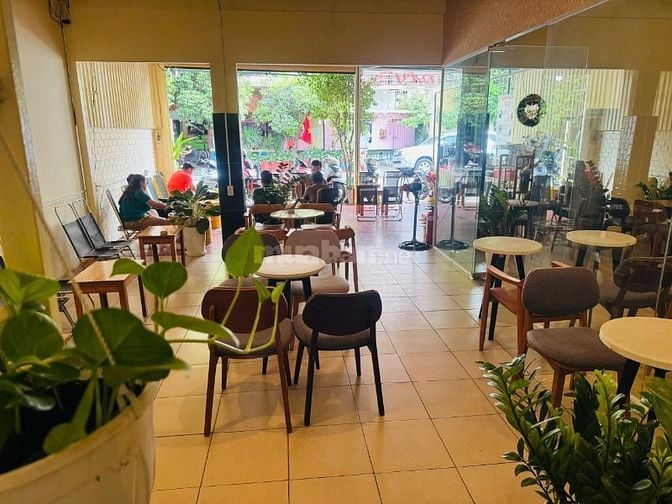 SANG NHƯỢNG QUÁN CAFE ĐANG HOẠT ĐỘNG – VỊ TRÍ ĐẸP GẦN CHUNG CƯ SAIGON 