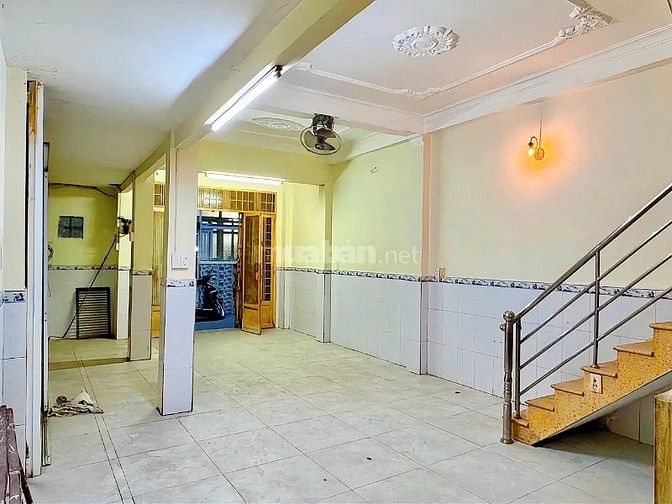 Nhà hẻm xe hơi kinh doanh- Gần chợ Bà Chiểu