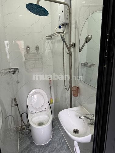 Bán nhà hẻm đường Trần Khắc Chân Q.1