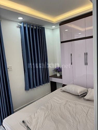 Bán nhà hẻm đường Trần Khắc Chân Q.1
