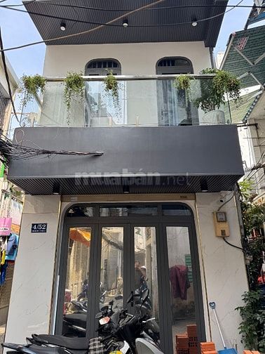 Bán nhà hẻm đường Trần Khắc Chân Q.1