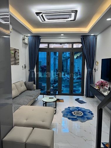 Bán nhà hẻm đường Trần Khắc Chân Q.1