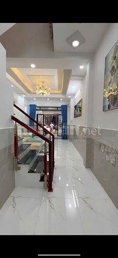 CHÚ SÁU KẸT TIỀN BÁN NHÀ Đ NGUYỄN BỈNH KHIÊM,Q1,SỔ HỒNG MUA BÁN NGAY