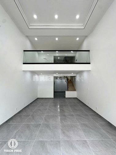 Bán nhà mặt tiền đường Phạm Văn Ngôn rộng 30m giá tốt 