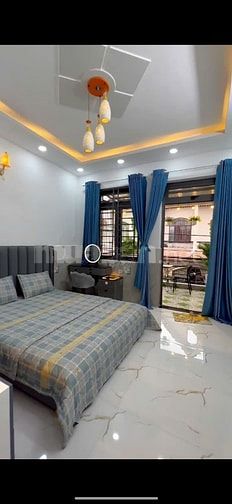 CHÚ SÁU KẸT TIỀN BÁN NHÀ Đ NGUYỄN BỈNH KHIÊM,Q1,SỔ HỒNG MUA BÁN NGAY