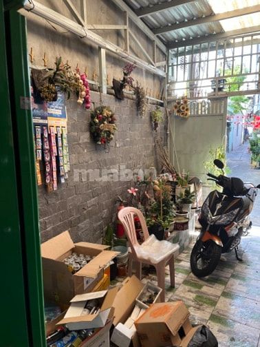 Bán Nhà 4x18m 3 tầng BTCT 217/5 Tôn Thất Thuyết P3 Q4