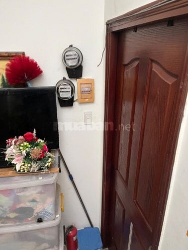 Bán Nhà 4x18m 3 tầng BTCT 217/5 Tôn Thất Thuyết P3 Q4