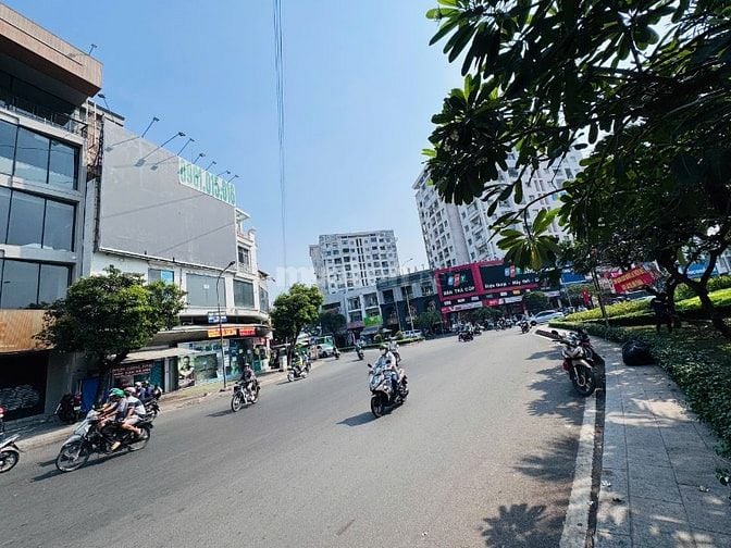 Cho thuê nhà vòng xoay 22 Âu Cơ, Phường Tân Sơn, Hồ Chí Minh
