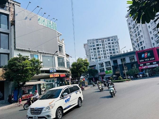 Cho thuê nhà vòng xoay 22 Âu Cơ, Phường Tân Sơn, Hồ Chí Minh