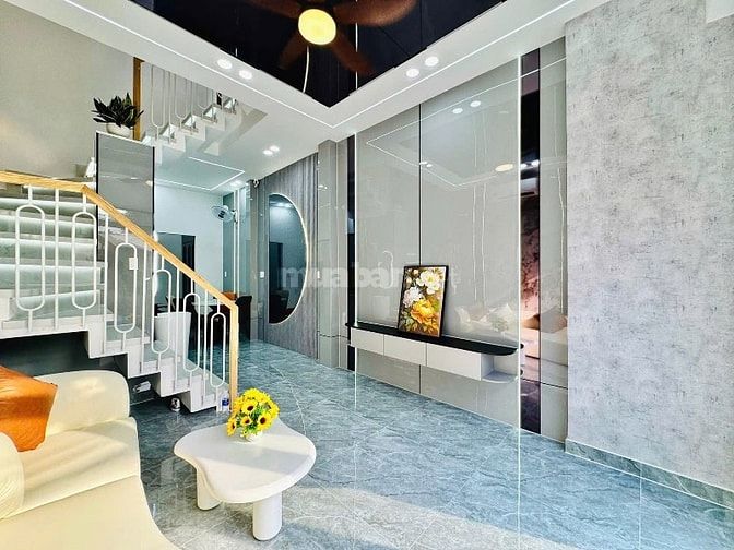 Bán nhà sẵn hợp đồng thuê 12tr Lạc Long Quân P3 Tân Bình 34,7m2, 3tỷ5 
