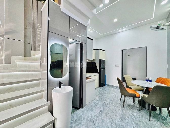 Bán nhà sẵn hợp đồng thuê 12tr Lạc Long Quân P3 Tân Bình 34,7m2, 3tỷ5 