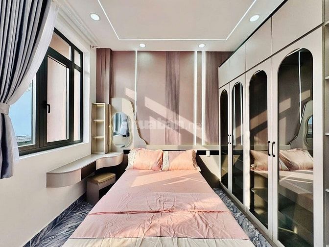 Bán nhà sẵn hợp đồng thuê 12tr Lạc Long Quân P3 Tân Bình 34,7m2, 3tỷ5 