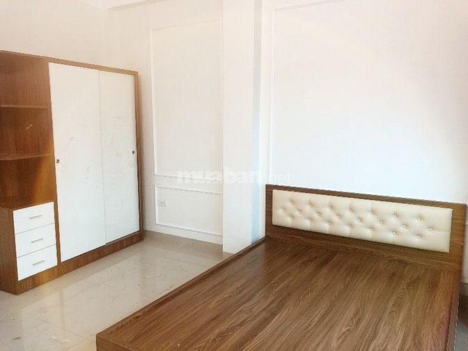 CCMN cho thuê phòng 1K1N full nội thất giá 5,5tr/th tại 241 Hồng Hà